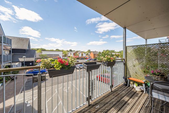31 Keble Court Redfields Lane, Fleet photo 4