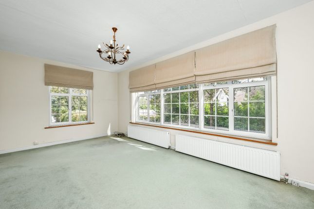 9, Pelhams Walk, Surrey photo 4
