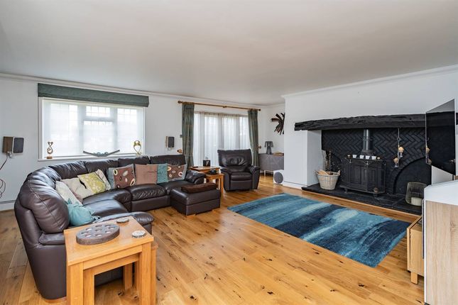 25, Cherry Orchard, Whitstable photo 3