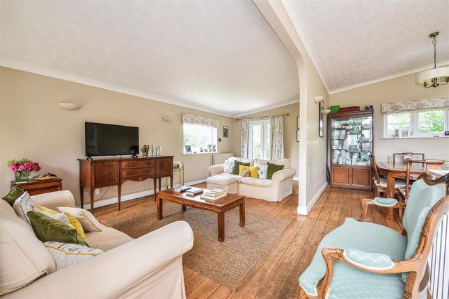 Chalkland, Newbury Road, Andover photo 4