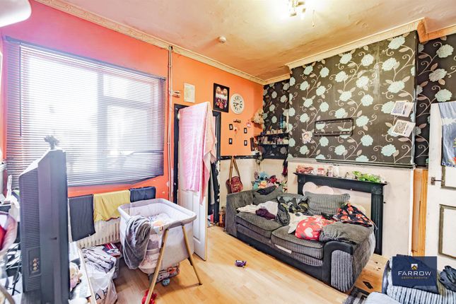 102, Rutland Street, Grimsby photo 4