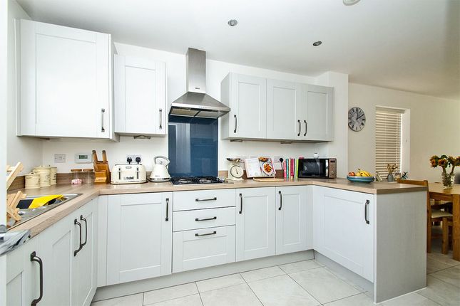 16, Allen Way, Lichfield photo 4