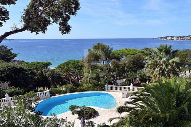 Detached house for sale in Sainte-Maxime, 83120, France