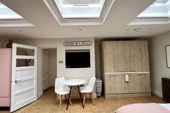 Flat 1a, 128, Talbot Road, London photo 4