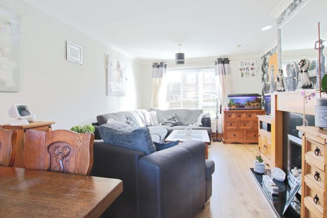 109 Kirkfield Road, Withernsea, East Riding Of Yorkshire photo 4