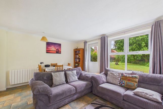 23, Endeavour Court, Larpool Lane photo 4