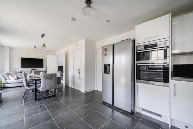 57, Shipridge Drive, Reading photo 3