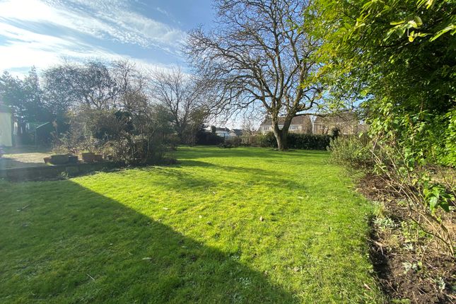 6, Marlborough Road, Swindon photo 3