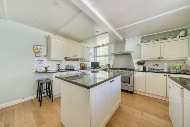Haylands, Godstone Road, Lingfield photo 2