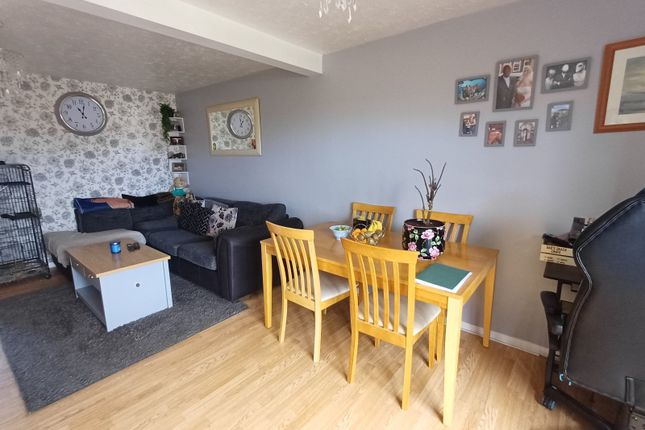 7, Vinten Close, Kent photo 4