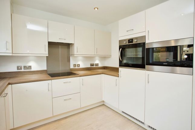 Flat for sale in Meadow Court, 15 Hamilton Road, Sarisbury Green, Hampshire