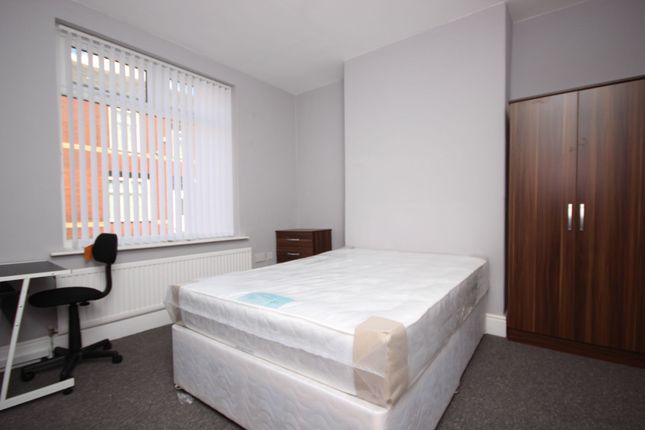 Shared accommodation to rent in Blandford Road, Salford