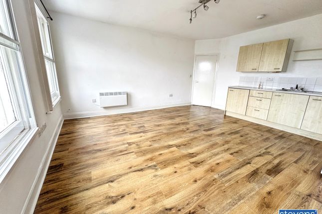 Flat 9, 6-8, St James Court, Okehampton photo 4