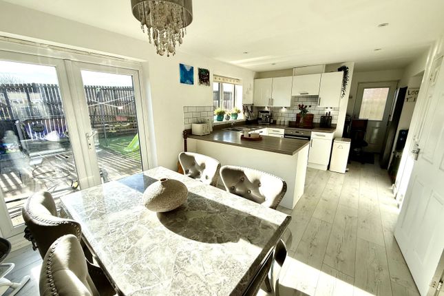5, Opal Close, Hartlepool photo 2