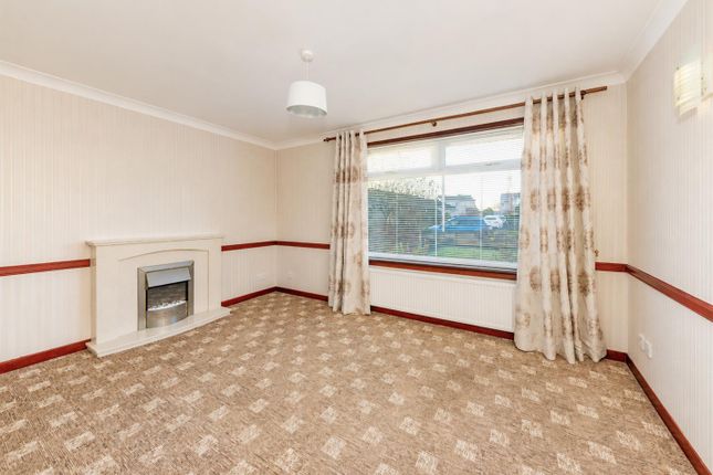 37, Hawick Drive, Dundee photo 3