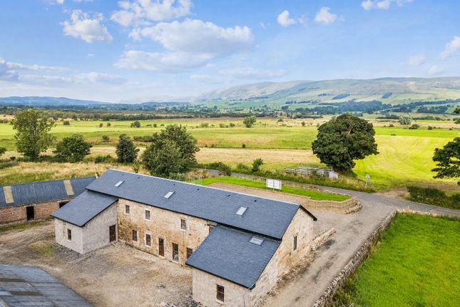3,, Shirva Steading, Kilsyth photo 2