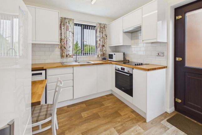 2, Bennett Close, King's Lynn photo 2
