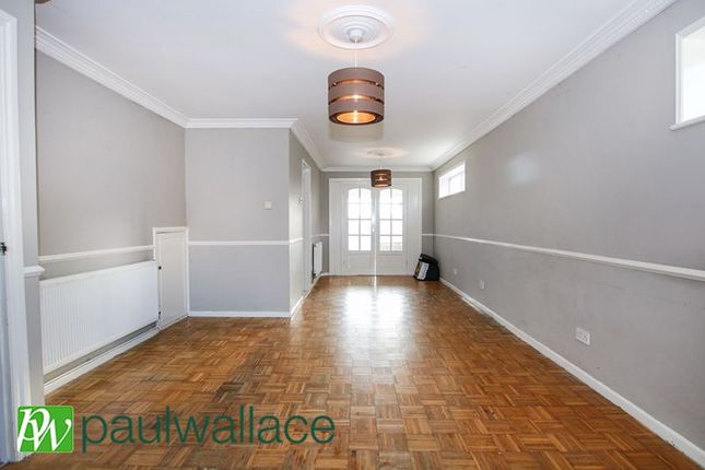 125, Smarts Green, Waltham Cross photo 4