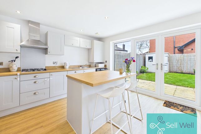10, Hurstfield Road, Manchester photo 2