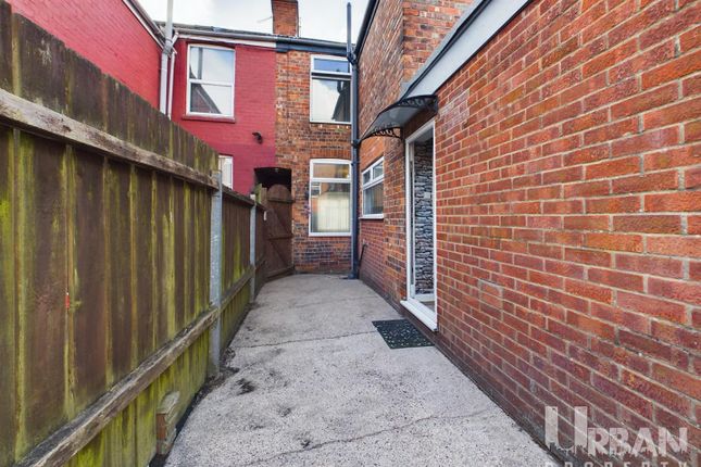 Property for sale in Lee Street, Hull