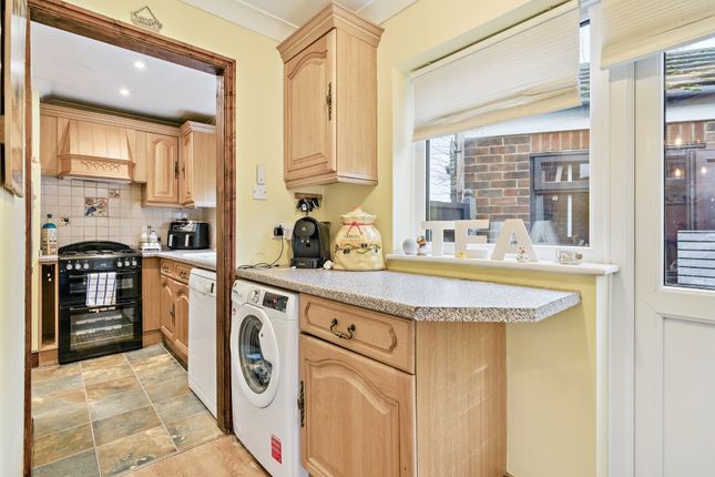 32, Chequers Orchard, IVER photo 4