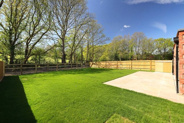 Unit 5 Oakland Grove,, Ridgley Road, Godalming photo 4