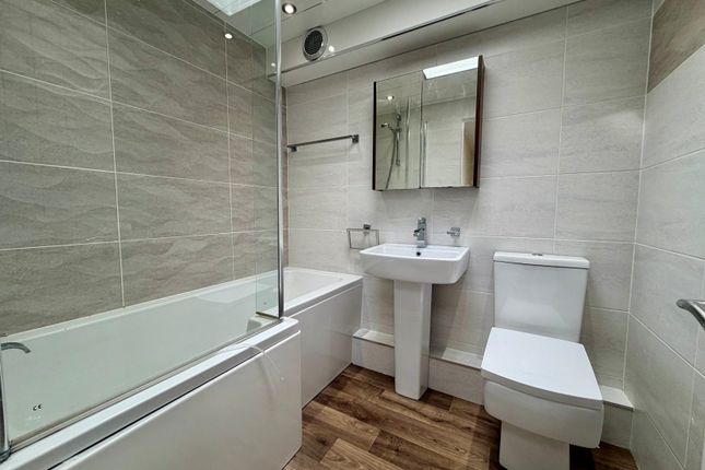 2, Fairway Close, Tyne and Wear photo 4