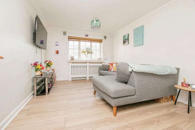 Flat for sale in George Williams Way, Colchester, Essex
