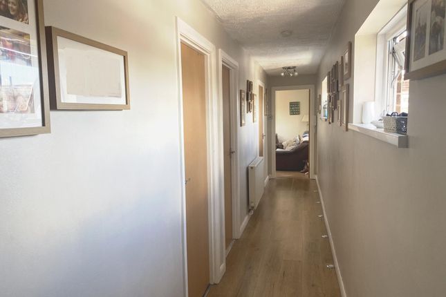 1b Phoenix Court, Morris Way, St Albans photo 5