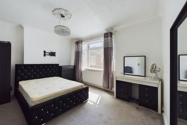 End terrace house for sale in Connaught Road, Portsmouth