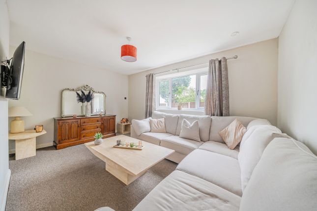 57, St. Catherines Crescent, West Yorkshire photo 3