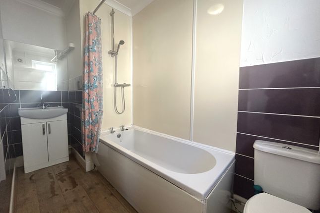 24a, Firbank Road, Bournemouth photo 4