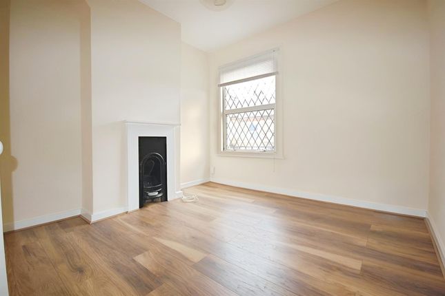 36, Merton Road, Hertfordshire photo 5