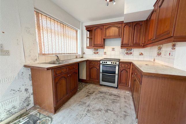 245, Hollin Lane, Manchester photo 5