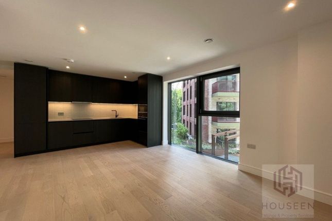 Thumbnail Flat to rent in Deacon Way, London