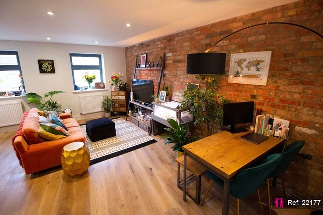 Flat for sale in Trafalgar Road, London