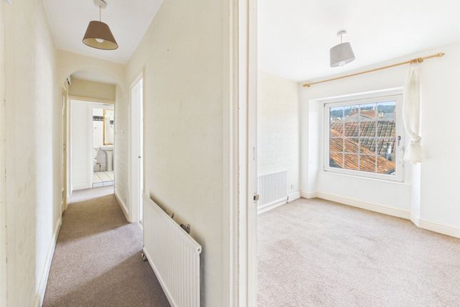 Flat 2, 10, South Parade, North Somerset photo 3