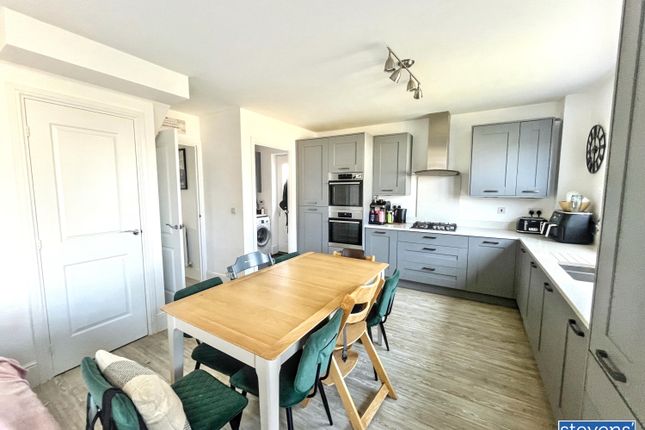 4, Caesars Court, Okehampton photo 2