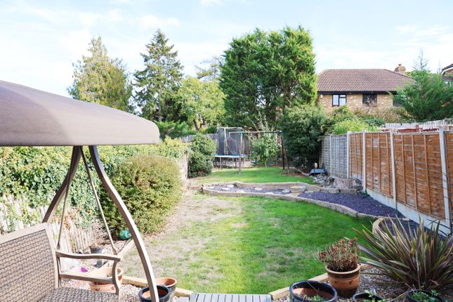 15, Osgood Gardens, Orpington photo 4