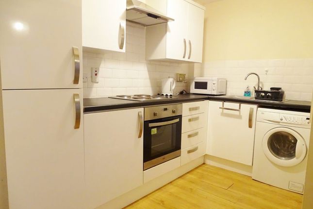 Hughenden Lane, Glasgow photo 3