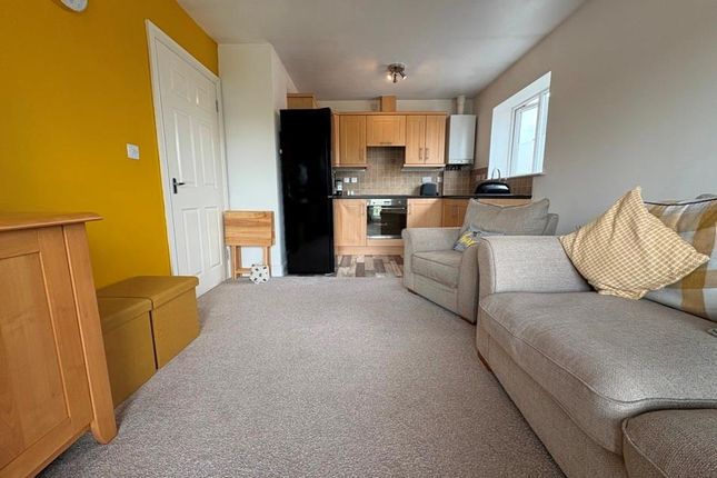8, Edwards Court, Staffs photo 2