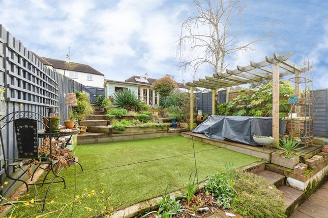 215, Horns Mill Road, Hertford photo 2