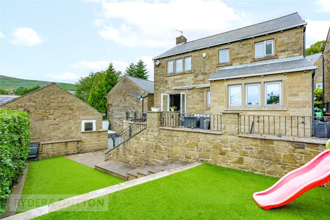 4, Range Lane, Saddleworth photo 2