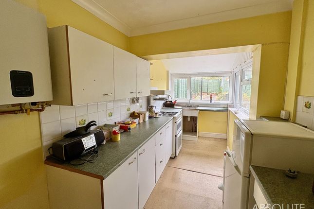 16 Batson Gardens, Paignton photo 2