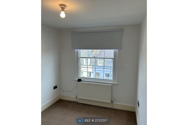 Flat, High St, Herne Bay photo 2