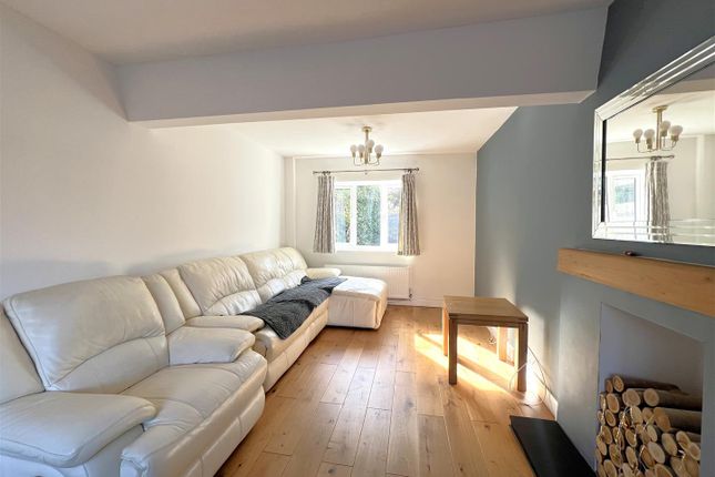 74, Longmead Road, Thames Ditton photo 3