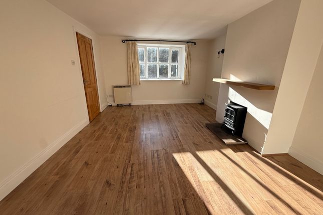 6 Lake Mews, Yeovil photo 3
