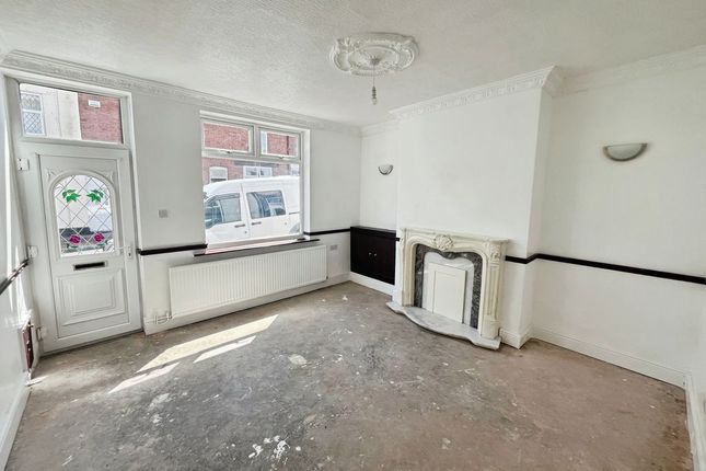 39, Halton Street, Bolton photo 2