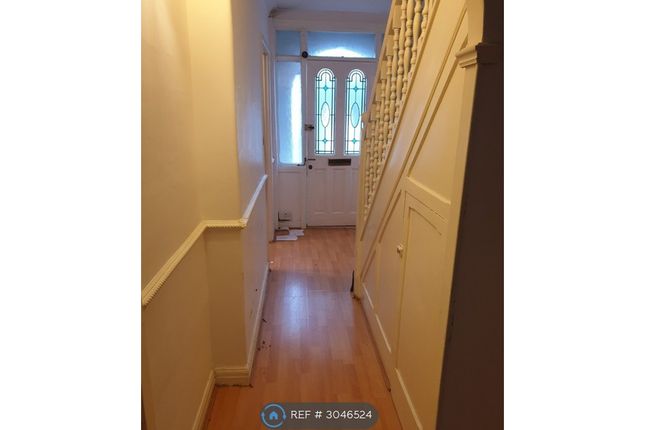 Gresham Drive, Goodmayes photo 3