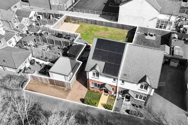 1, Hillfield Close, Swadlincote photo 2